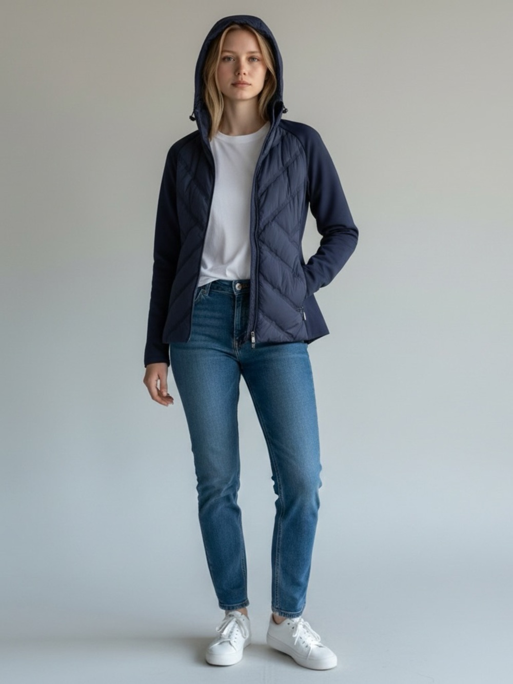 Like New Womens Athleta Navy Hooded Puffer Jacket